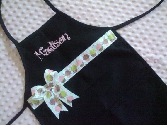 Cupcake Personalized Toddler Apron-toddler apron, bow apron